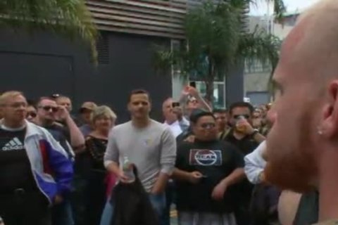 Public pooper copainlloal