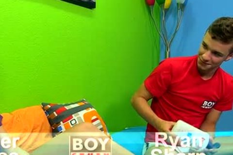 2 lusty gay twinks fuck