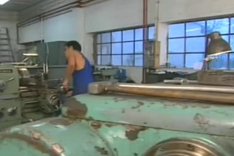 hoety Machellone men Have deep pooper sex At Work