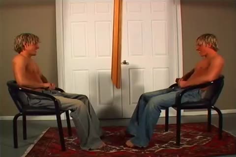 Dave Resnick Shaking his humongous weenie Till It Cries