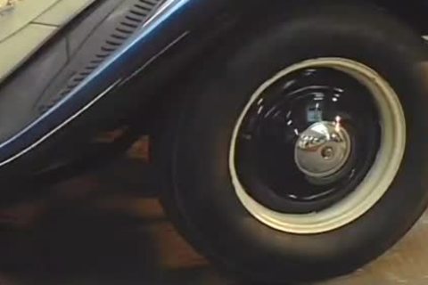 homosexual Love In Front Of The CARS