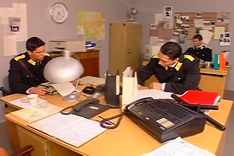 Comfellowdos mbuttive ejaculate Spilled In Table