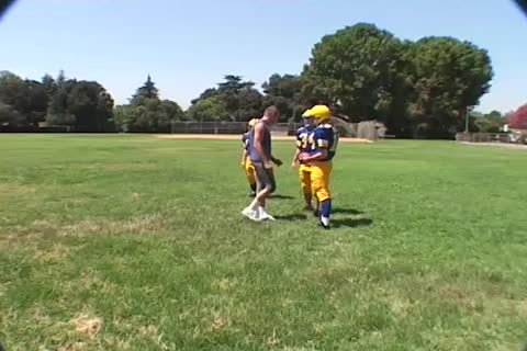 Kurt Summers drills gay lover After Football Practice