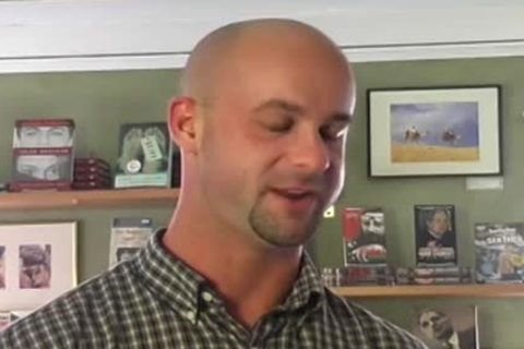 juicy dudes Start Off In Tthis man Library And End Up In bed