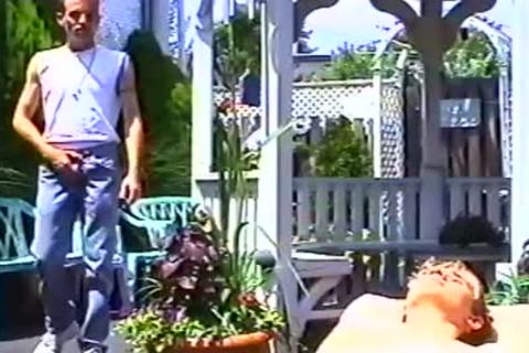 Two homosexual twinks pounding And sucking In Tthowdys chab Sun.