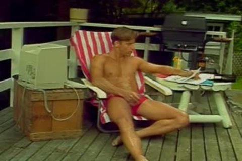 Watch Tthis mene homosexual twinks sucking By Tthis fellow Pool