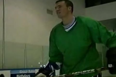 Teamguys slap it around