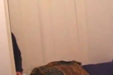 hairy suck N bang, Iag