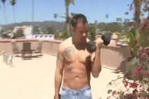 After Workout Stretcthis men