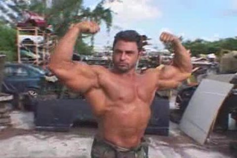 delicious Bodybuilder: Mark Alvisi