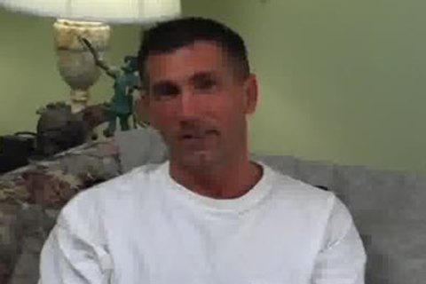 this man Likes  It, prettyT daddy !