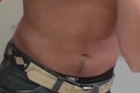 wild guy Jerking