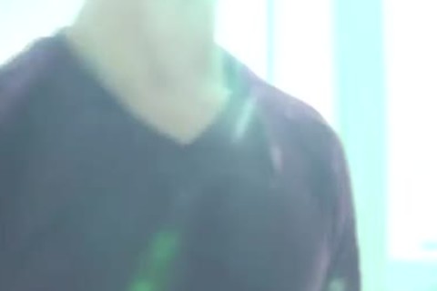 Insecure Bottom At A homosexualcasting