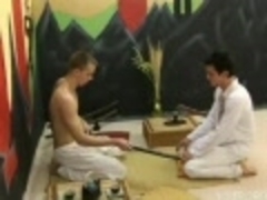 Martial Arts: Grarsehopper Plays With A monstrous Hard Sword.