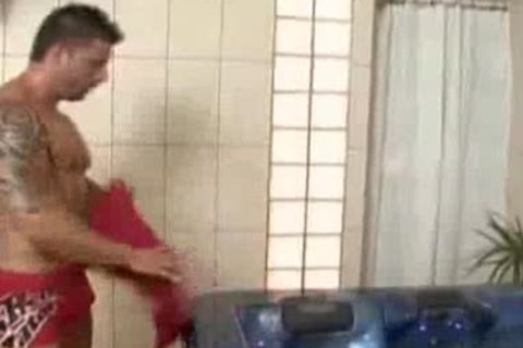 Jabecausezi, Tthis mann Playtime