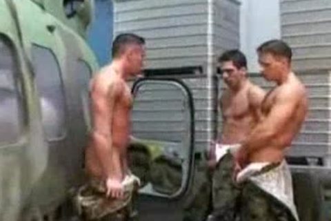 3 delicious Solderiers