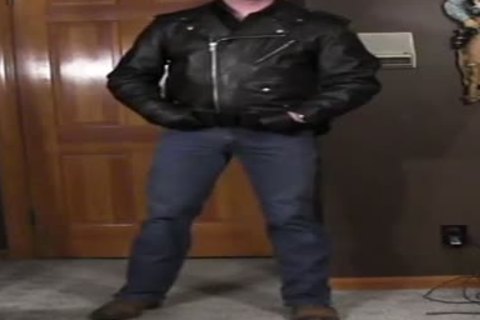 Border Patrol Jerks In Leatthis guyr Jacket And dirty Jeans