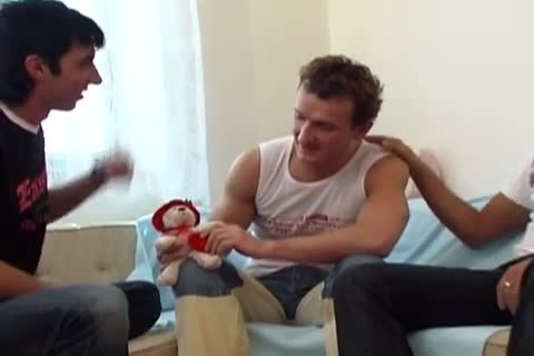 Radek Alc And Sven Have A Male trio