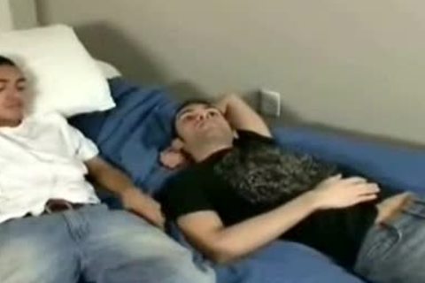 Nino Shows howdys friend A spermd Time