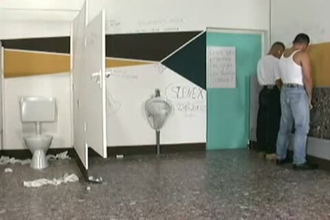 Gerdude throne-room slaming