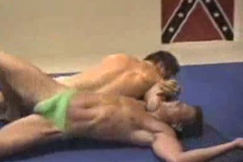 Muscled fetish wrestling