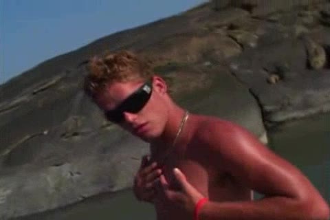 Beach Poser gets A 3way