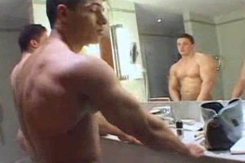 Muscle dudes Jack Off