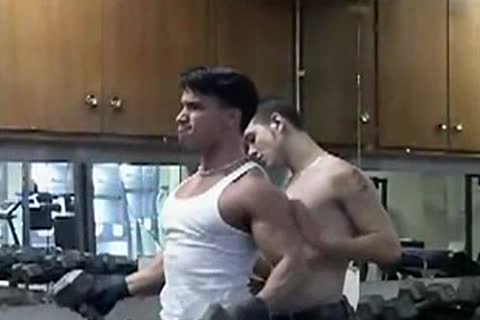 Muscled goes for rough nailing