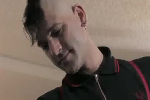 Hottest sucking dick