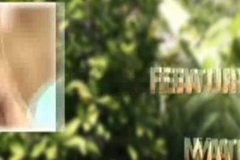 Two twinks boning bareback