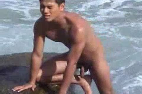 Asian has a passion for hard sex