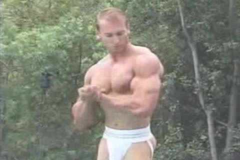 Athletic finds irresistible rough fucking