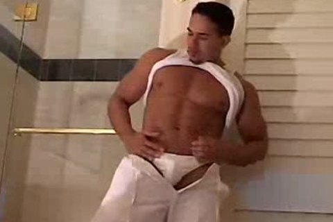 Latin Muscle Solo