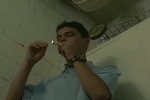 Prètre Se Tape Un Jeune Surpris Fuguyt