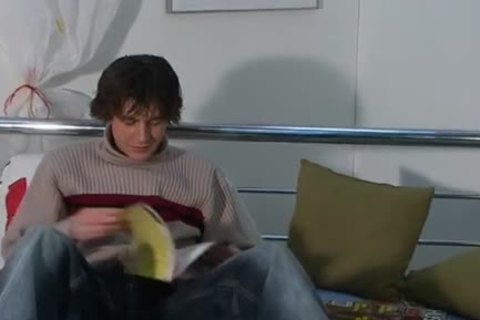 Skinny jerk offer receives off to straight porn