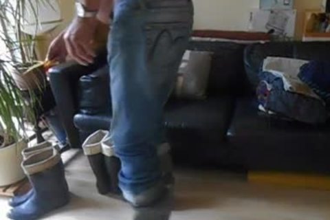 Nlboots - On The Sofa I