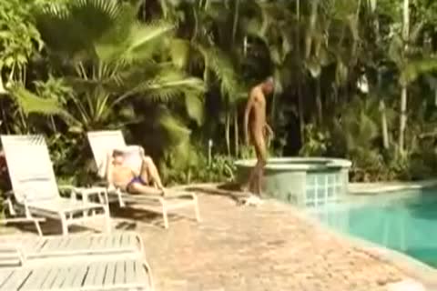 muscular duo Flip Flop