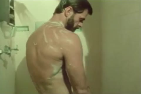 gay twinks Making Out In 3some