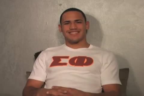 fine jerk offing fellow receives blowjob