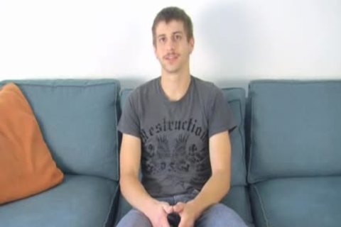 Flew In To suck penis