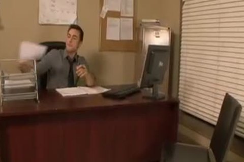 studstoring A Co-worker