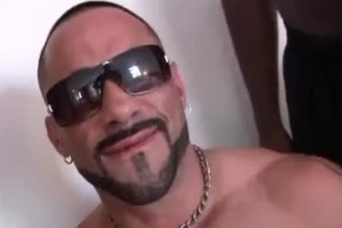 Castro fuckls Tattooed older Hunk