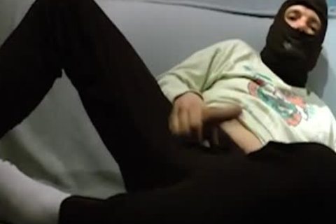 The Ghost rip his garfellowsts ! (Destruction of garfellowsts)