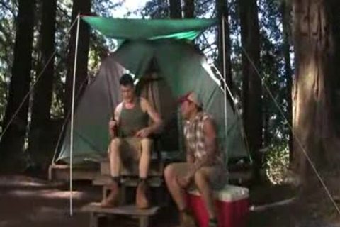 camping bitchs - Casey And Parker