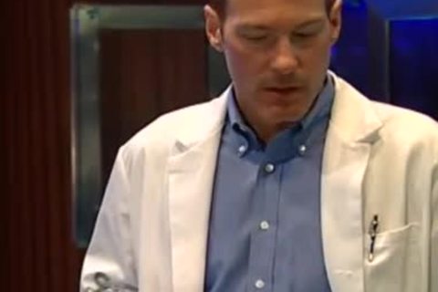 gay - Titan - Spy Quest