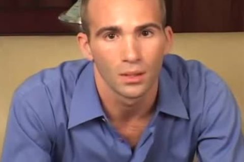 tasty mans enjoy tugjob & oral sex stimulation\n