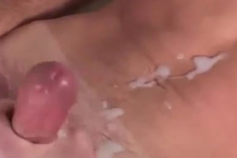 tasty mans enjoy tugjob & oral sex stimulation\n