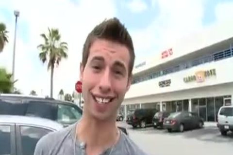 J0RD4N0 S4NT0R0 - 0UT 1N PUBL1C