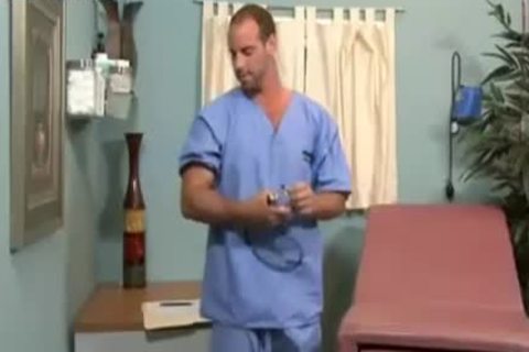 Girth.Brooks\\' enormous dong Solo