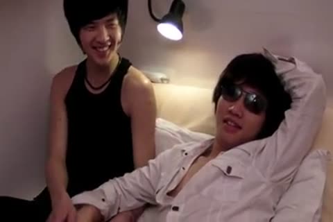 asian twinks Having pleasure In bed